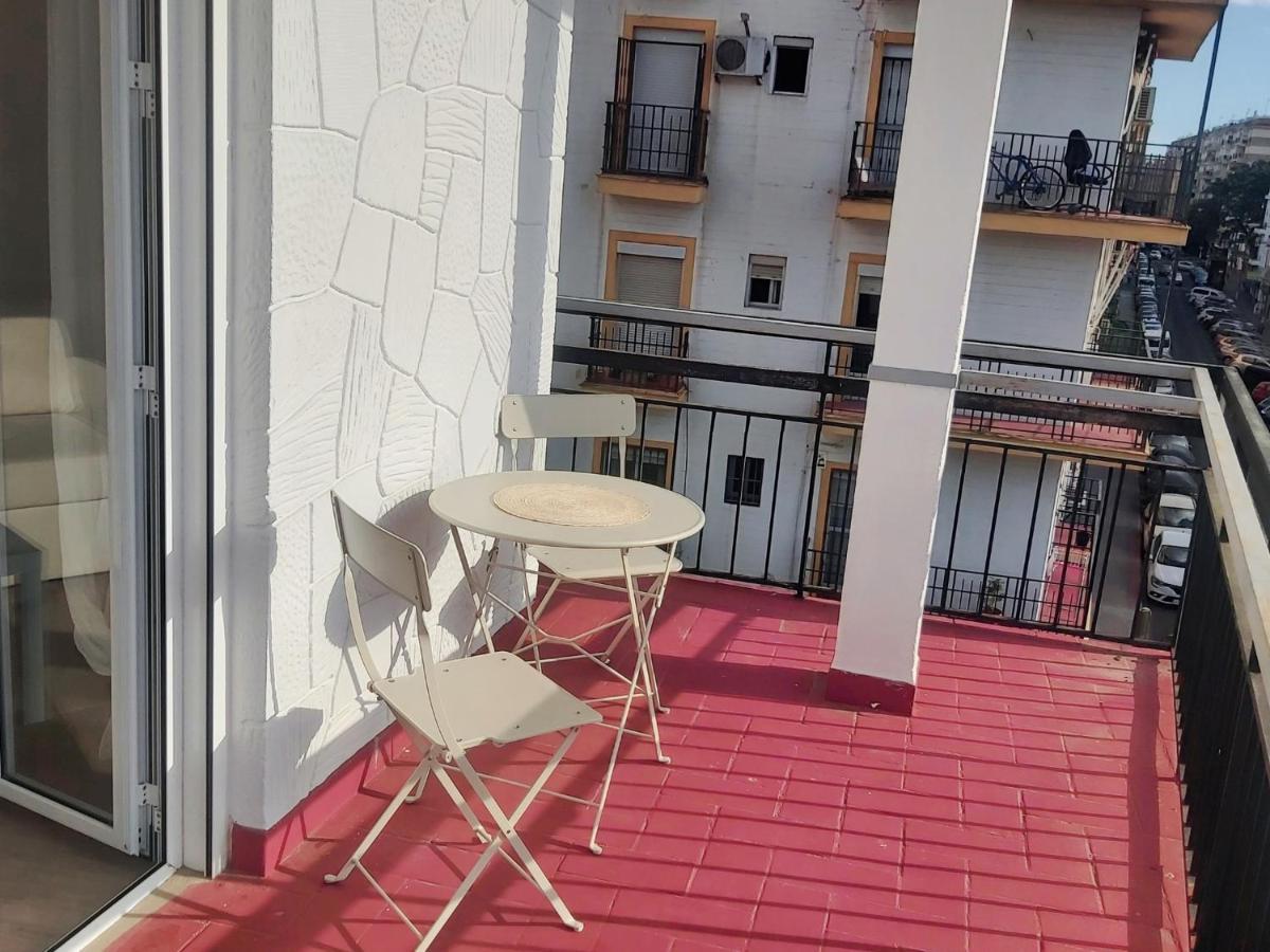 La Casa De Leon Xiii.Terraza Privada. Parejas Apartman Sevilla Kültér fotó