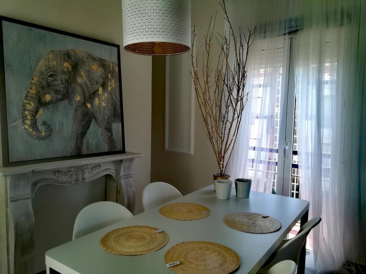 La Casa De Leon Xiii.Terraza Privada. Parejas Apartman Sevilla Kültér fotó